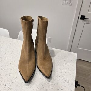 Zara Camel Heeled Boots